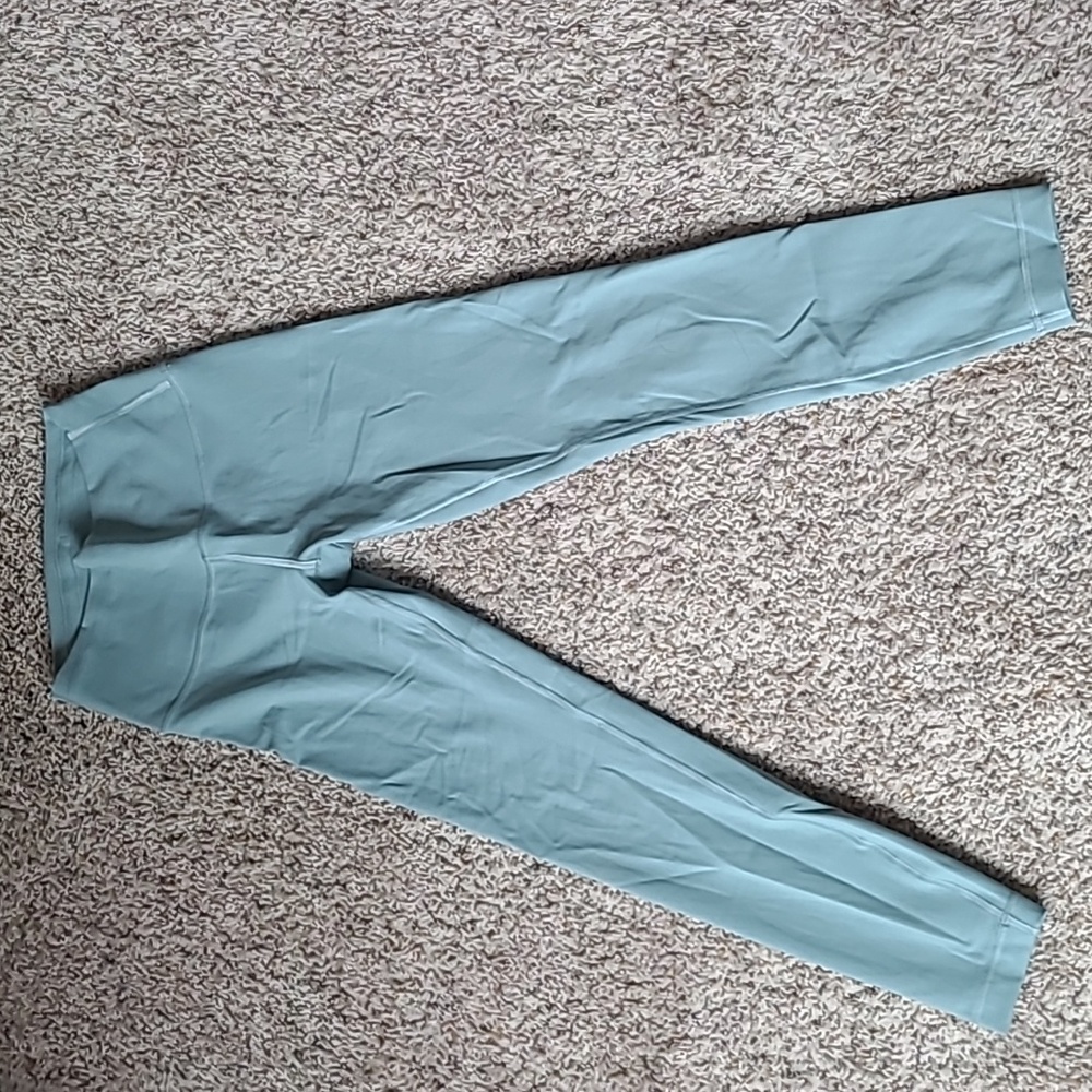Lululemon Wunder Train High Rise 25" legging size 6 color Misty Glade